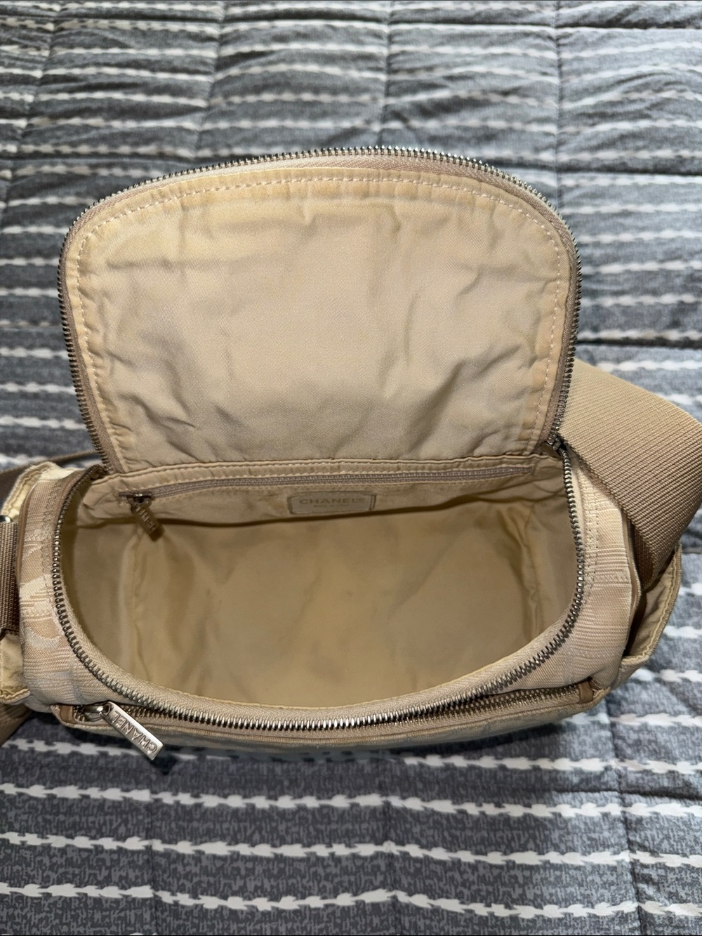 Vintage Chanel new travel line nylon View 6